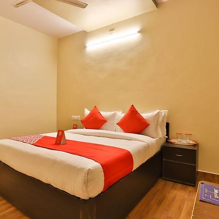 Oyo 11427 Hotel Kalyan Ahmedabad Esterno foto