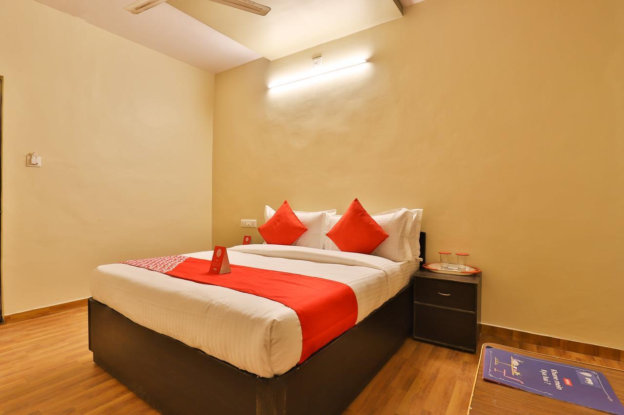 Oyo 11427 Hotel Kalyan Ahmedabad Esterno foto