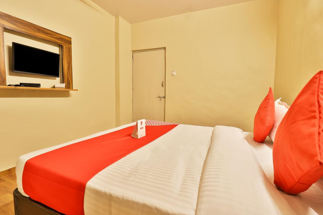 Oyo 11427 Hotel Kalyan Ahmedabad Esterno foto