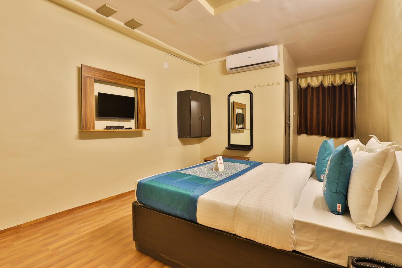 Oyo 11427 Hotel Kalyan Ahmedabad Esterno foto