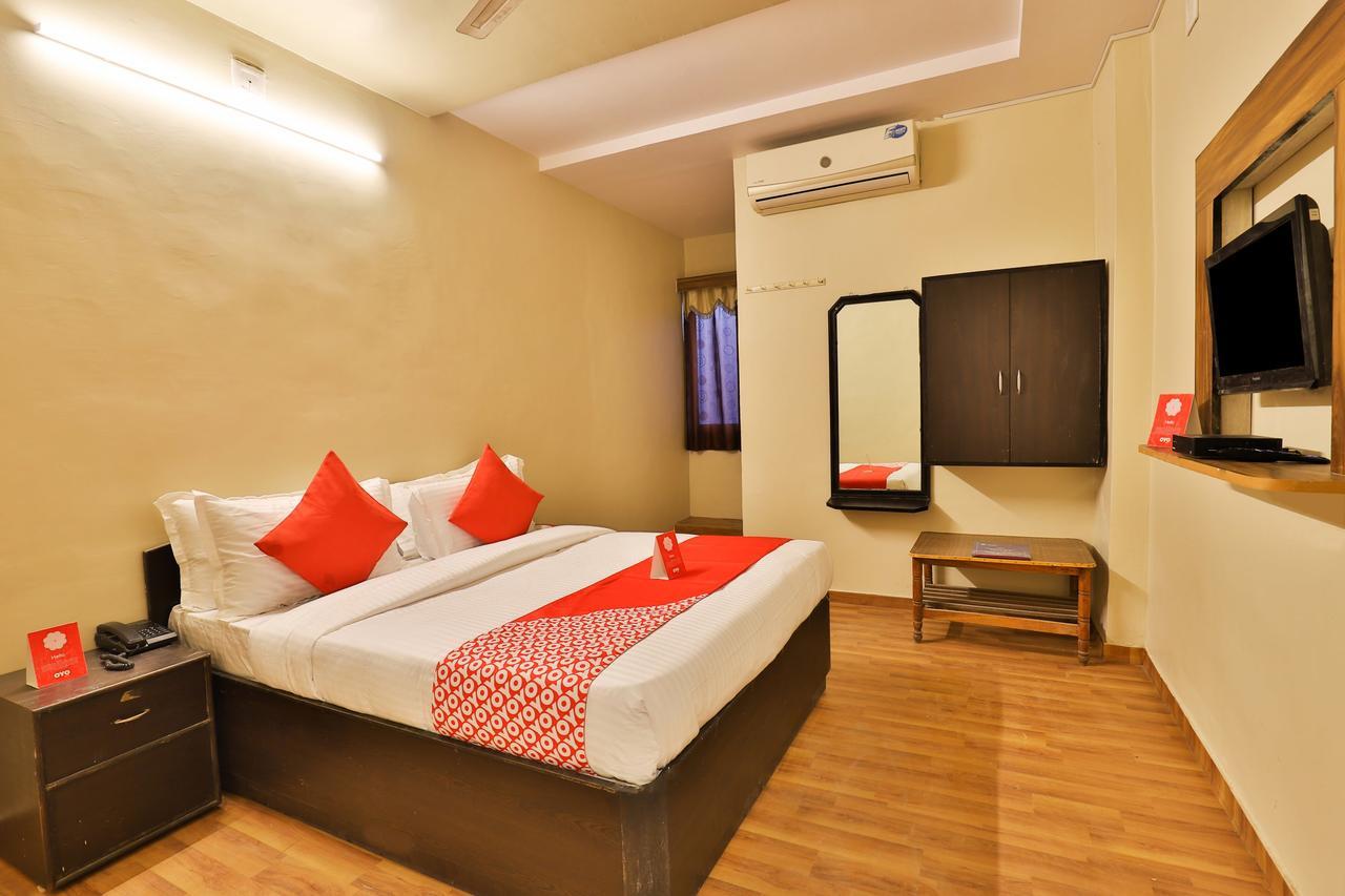 Oyo 11427 Hotel Kalyan Ahmedabad Esterno foto