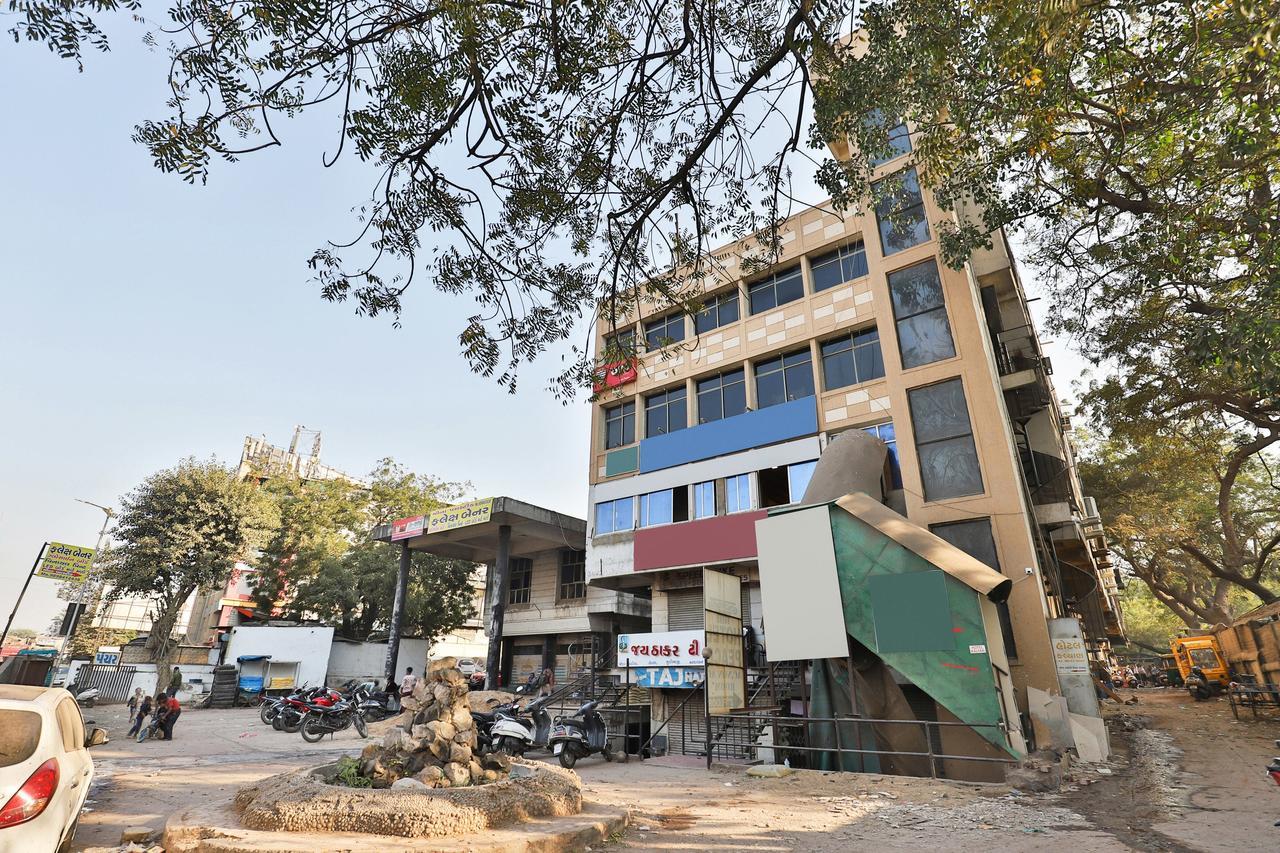 Oyo 11427 Hotel Kalyan Ahmedabad Esterno foto