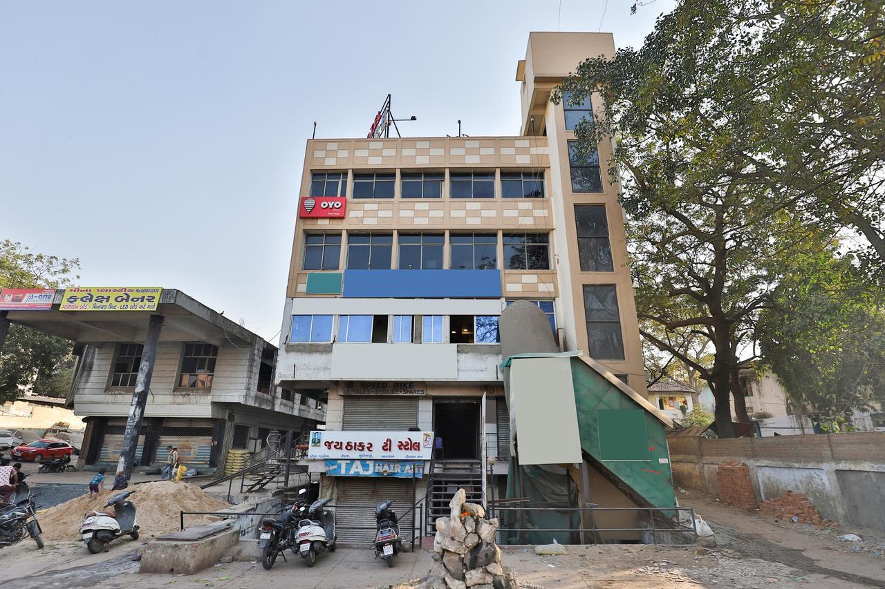 Oyo 11427 Hotel Kalyan Ahmedabad Esterno foto